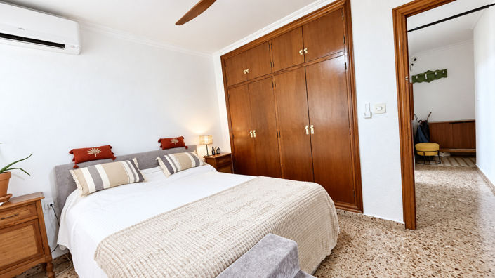 Image No.14-3 Bed Apartment for sale