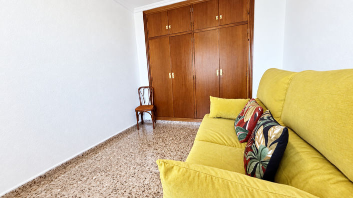 Image No.24-3 Bed Apartment for sale