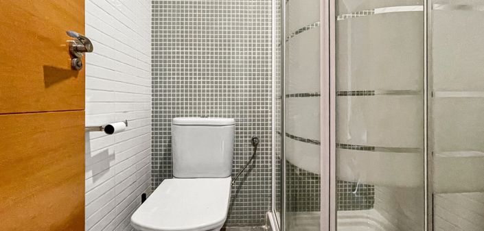Image No.27-3 Bed Property for sale
