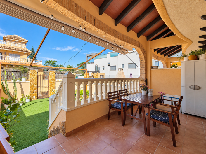 Image No.5-4 Bed Property for sale