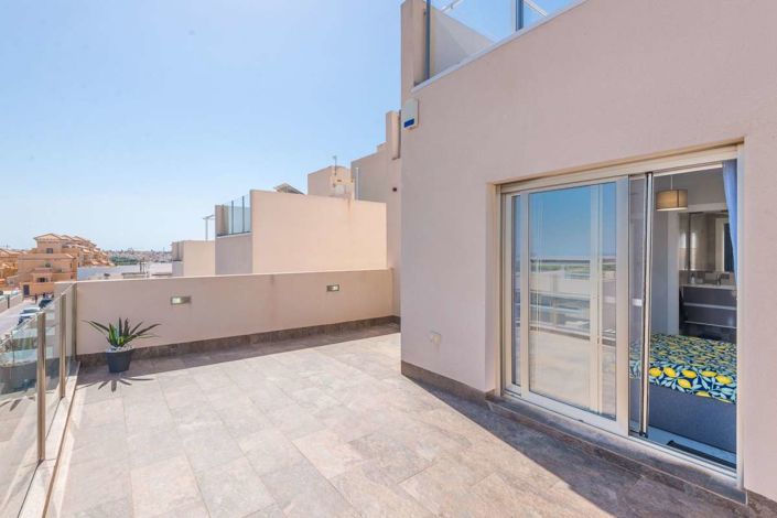 Image No.21-3 Bed Villa for sale