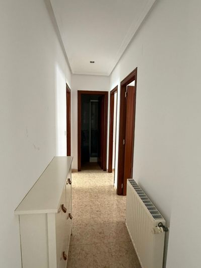 Image No.13-3 Bed Apartment for sale