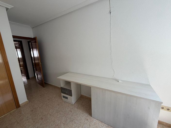 Image No.25-3 Bed Apartment for sale