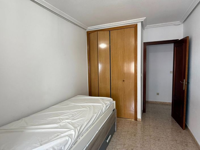 Image No.27-3 Bed Apartment for sale