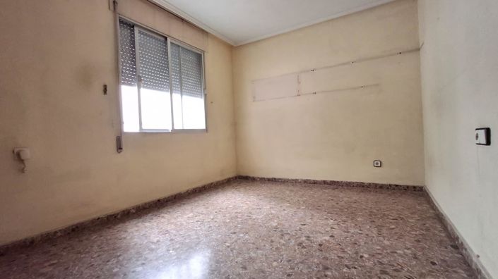 Image No.19-4 Bed Apartment for sale