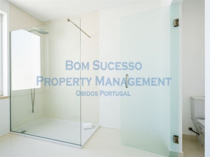 Image No.12-3 Bed House for sale