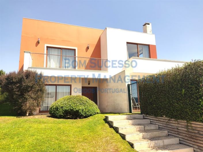 Image No.1-3 Bed Villa for sale