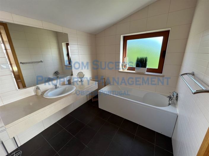 Image No.8-3 Bed Villa for sale