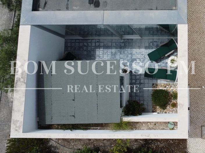 Image No.27-2 Bed House for sale