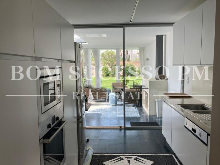 Image No.6-2 Bed House for sale