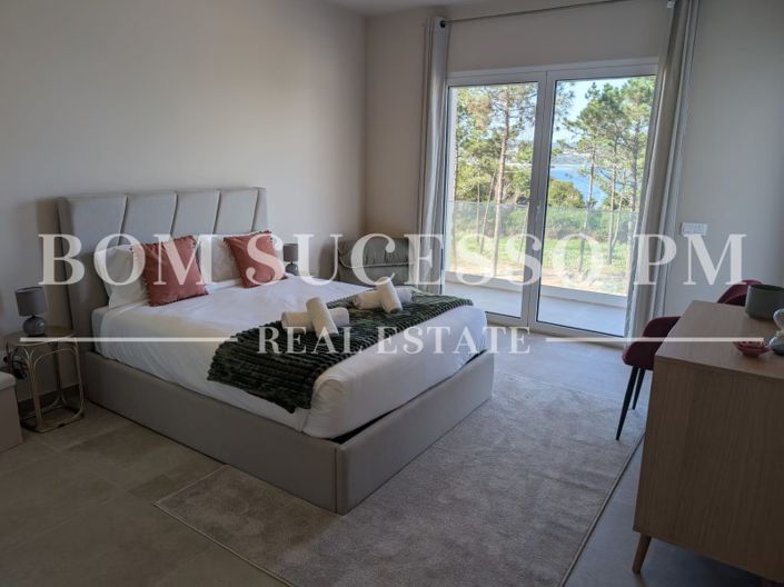 Image No.12-4 Bed House for sale