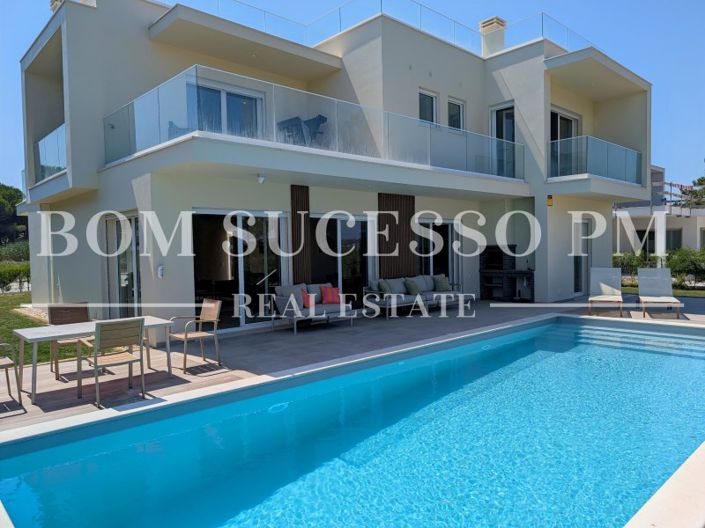 Image No.2-4 Bed House for sale