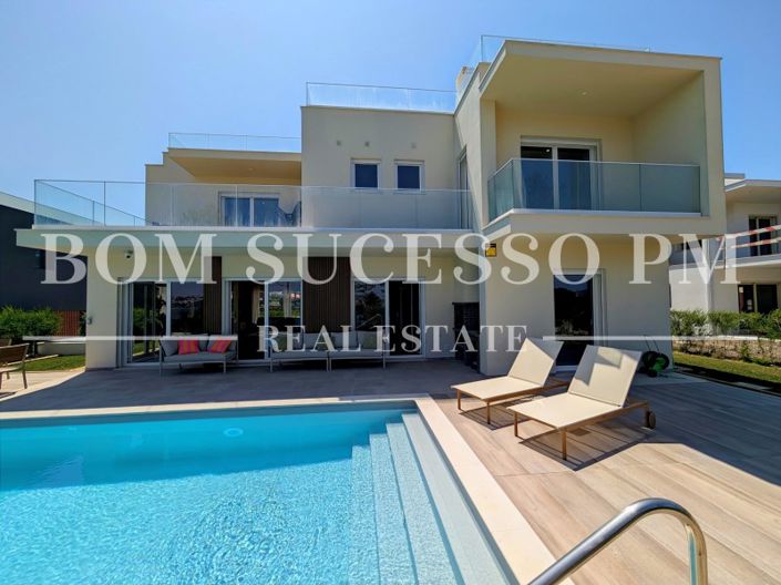 Image No.2-4 Bed House for sale