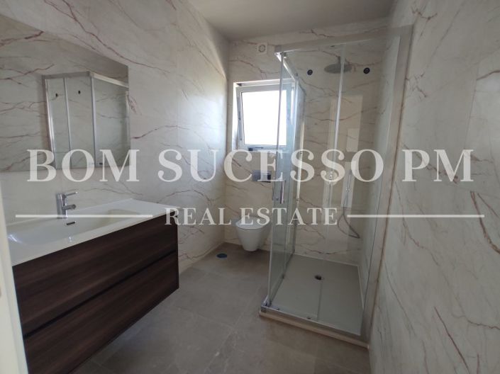 Image No.20-4 Bed House for sale