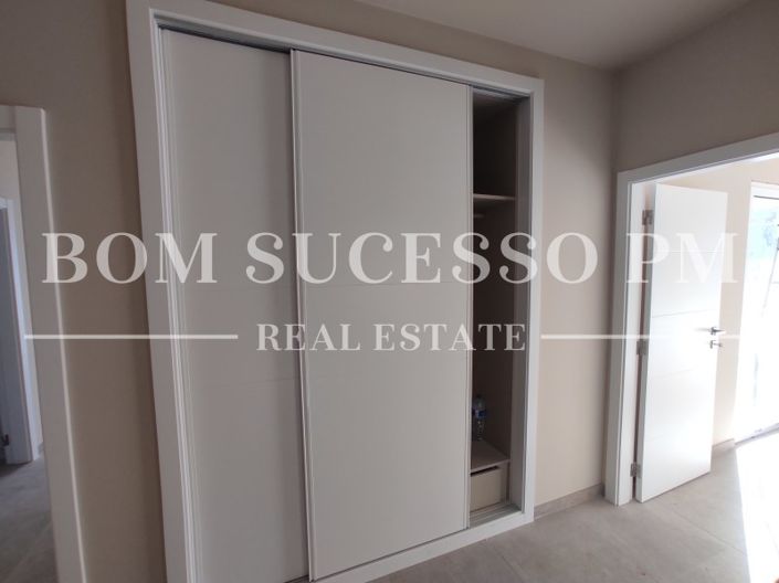 Image No.24-4 Bed House for sale