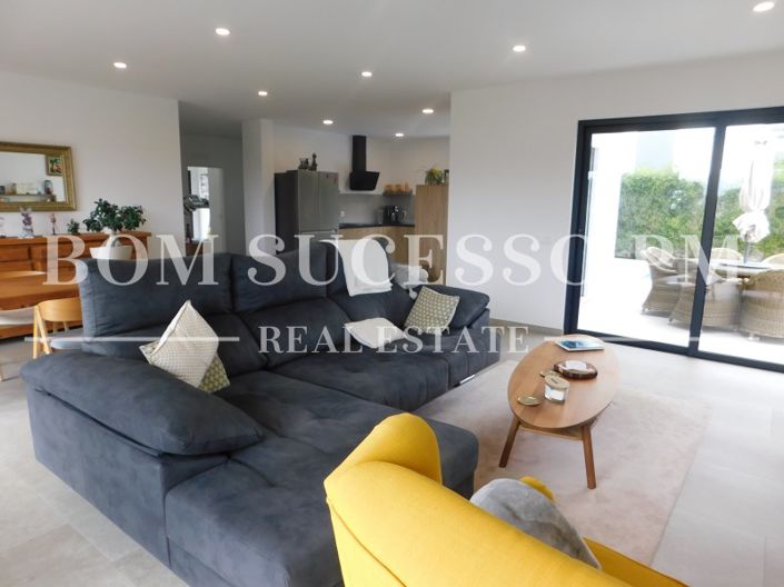 Image No.13-4 Bed House for sale