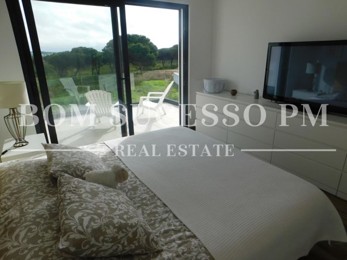 Image No.15-4 Bed House for sale