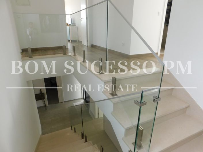 Image No.30-4 Bed House for sale