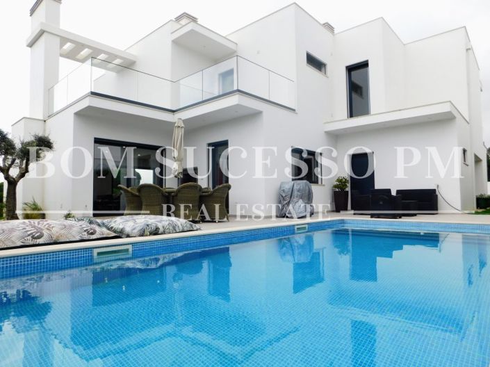 Image No.34-4 Bed House for sale