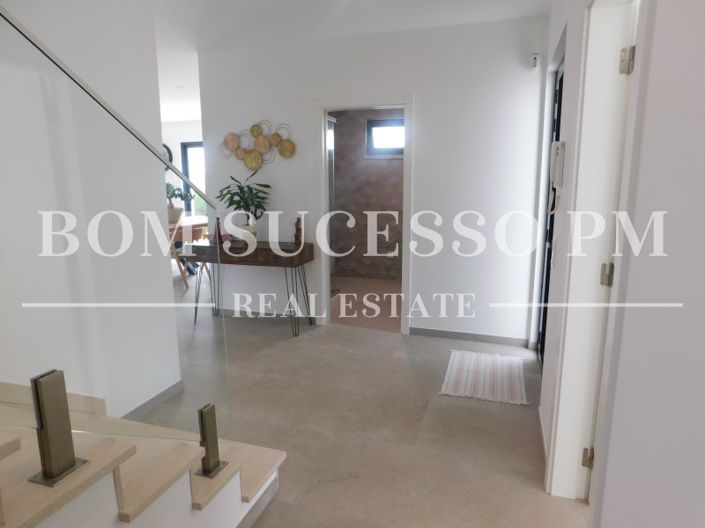 Image No.27-4 Bed House for sale