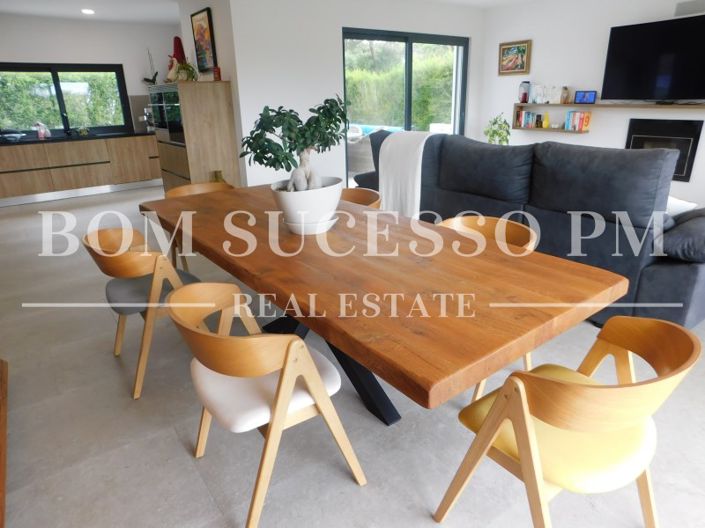 Image No.4-4 Bed House for sale