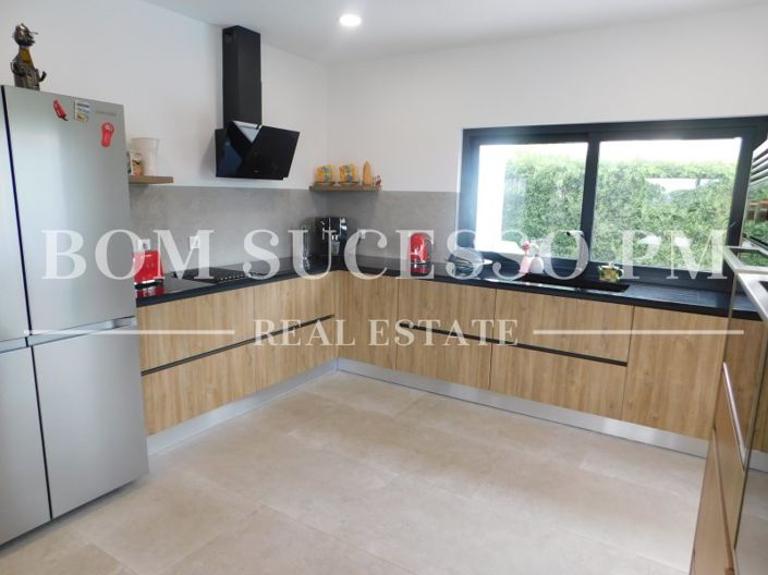 Image No.3-4 Bed House for sale