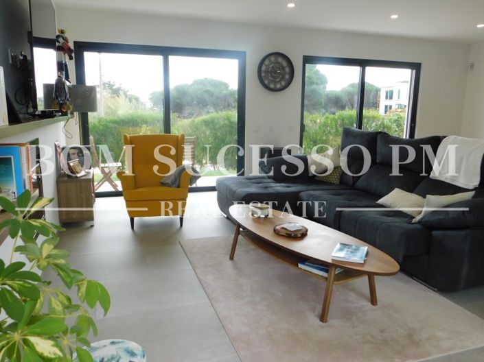 Image No.7-4 Bed House for sale