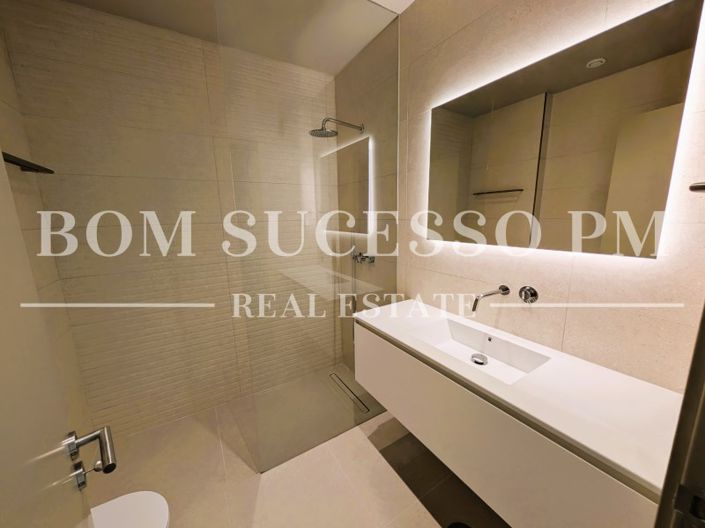 Image No.19-3 Bed House for sale