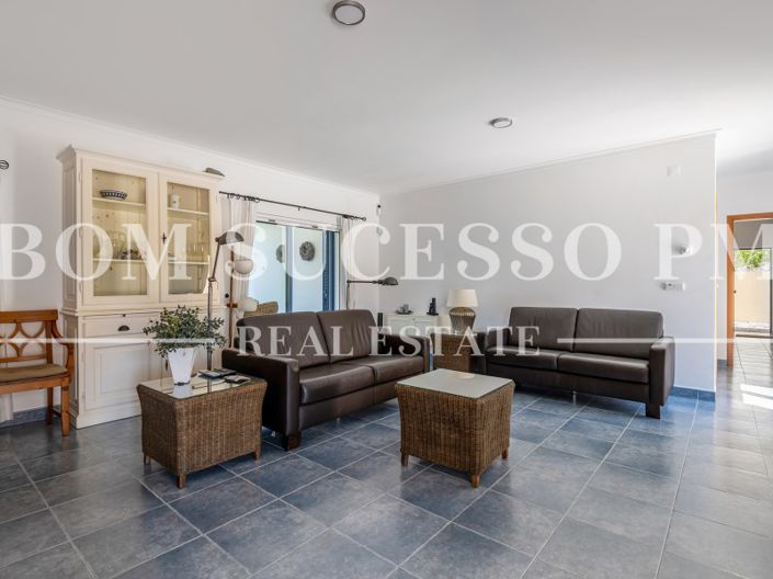 Image No.15-4 Bed House for sale