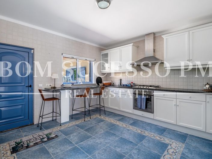 Image No.19-4 Bed House for sale