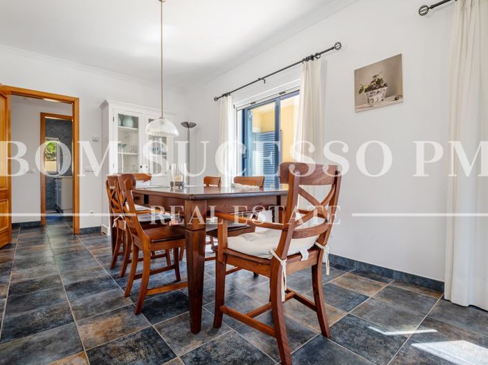 Image No.21-4 Bed House for sale