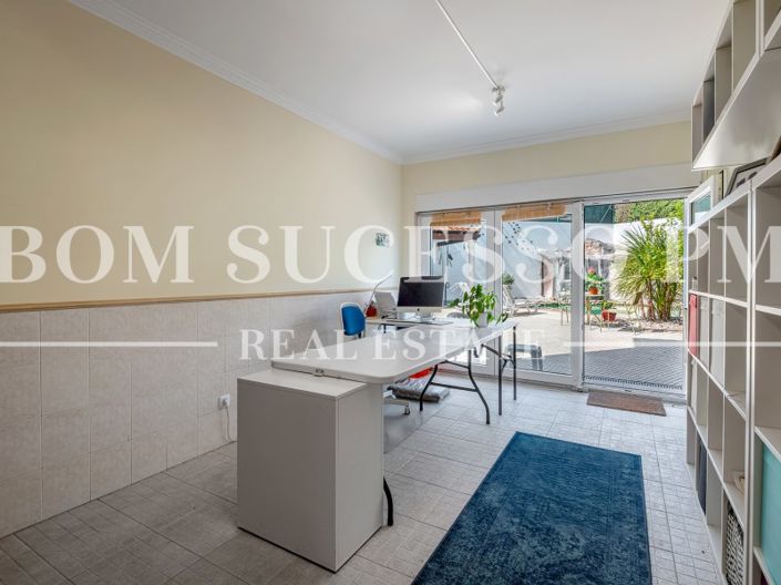 Image No.20-3 Bed House for sale