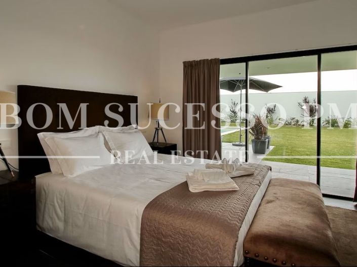 Image No.17-3 Bed Villa for sale