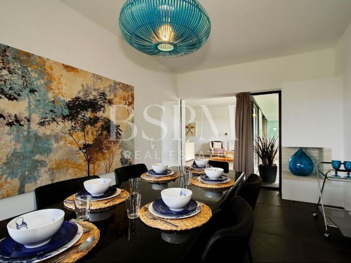 Image No.6-3 Bed Villa for sale