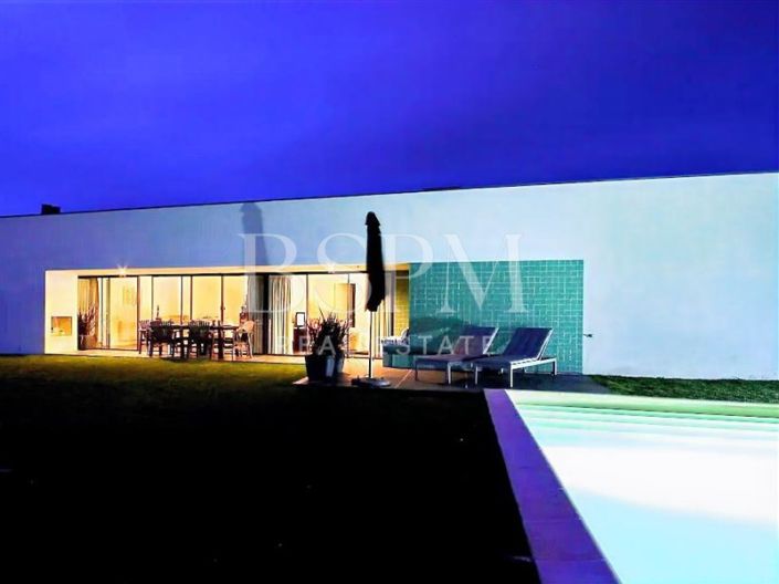 Image No.7-3 Bed Villa for sale