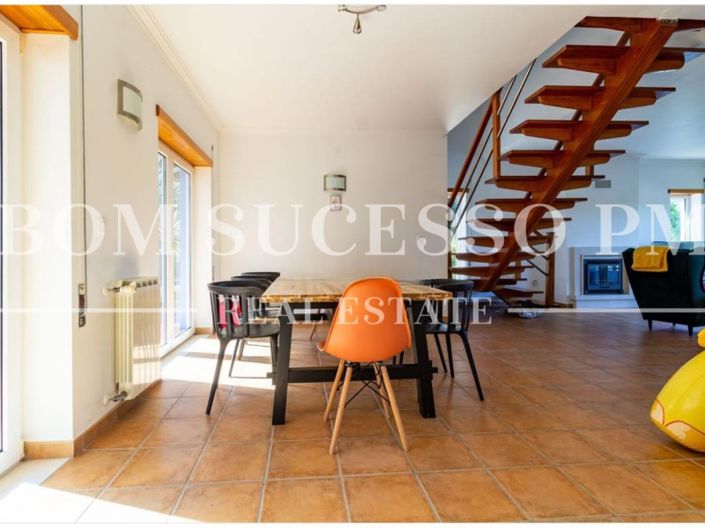 Image No.12-3 Bed House for sale