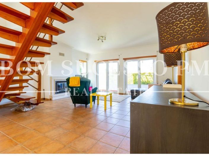 Image No.17-3 Bed House for sale