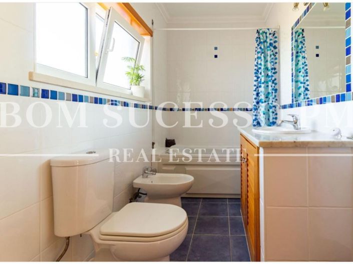 Image No.22-3 Bed House for sale