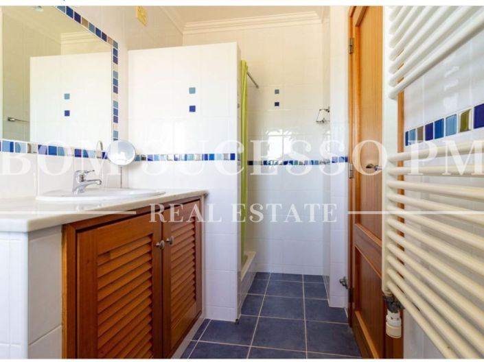 Image No.25-3 Bed House for sale