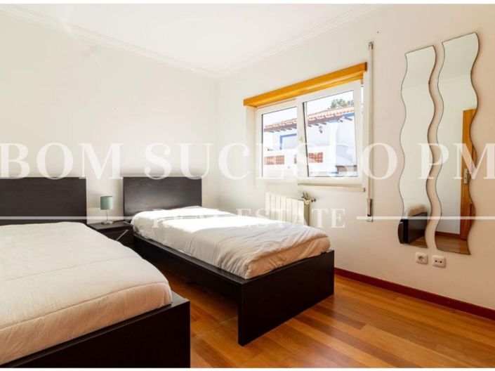 Image No.31-3 Bed House for sale