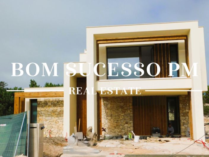 Image No.1-3 Bed Villa for sale