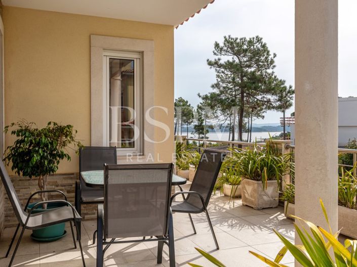 Image No.17-4 Bed House for sale