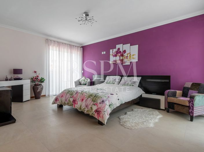 Image No.27-4 Bed House for sale