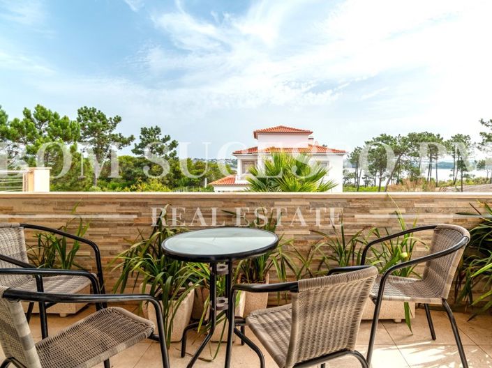 Image No.32-4 Bed House for sale