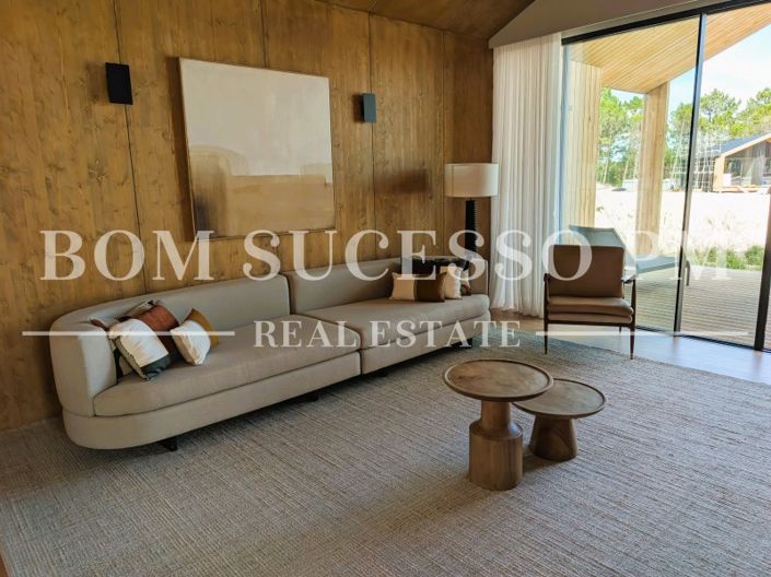 Image No.45-2 Bed Villa for sale