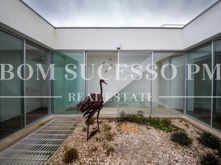 Image No.26-2 Bed Villa for sale