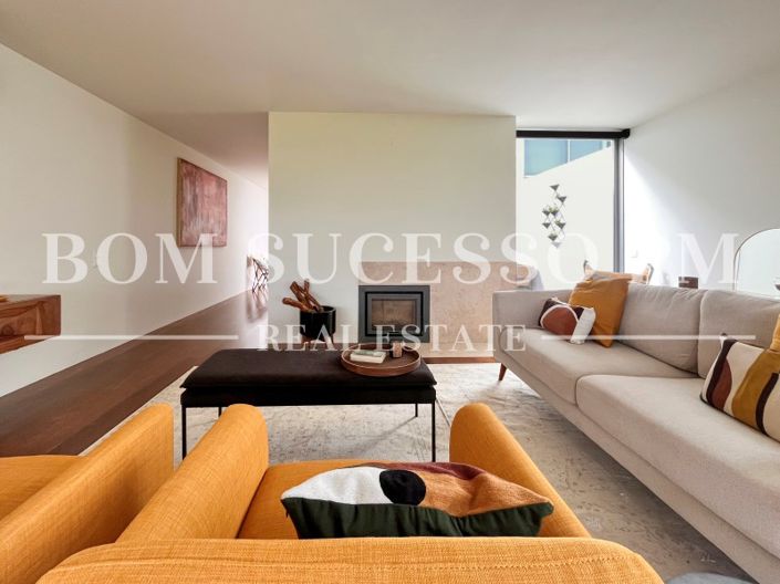 Image No.3-2 Bed Villa for sale