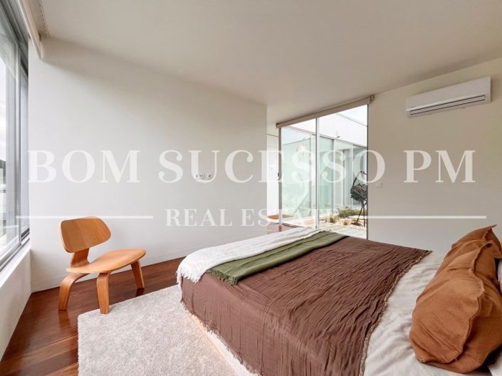 Image No.31-2 Bed Villa for sale