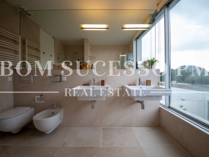 Image No.37-2 Bed Villa for sale