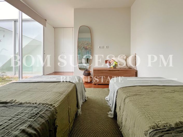 Image No.39-2 Bed Villa for sale